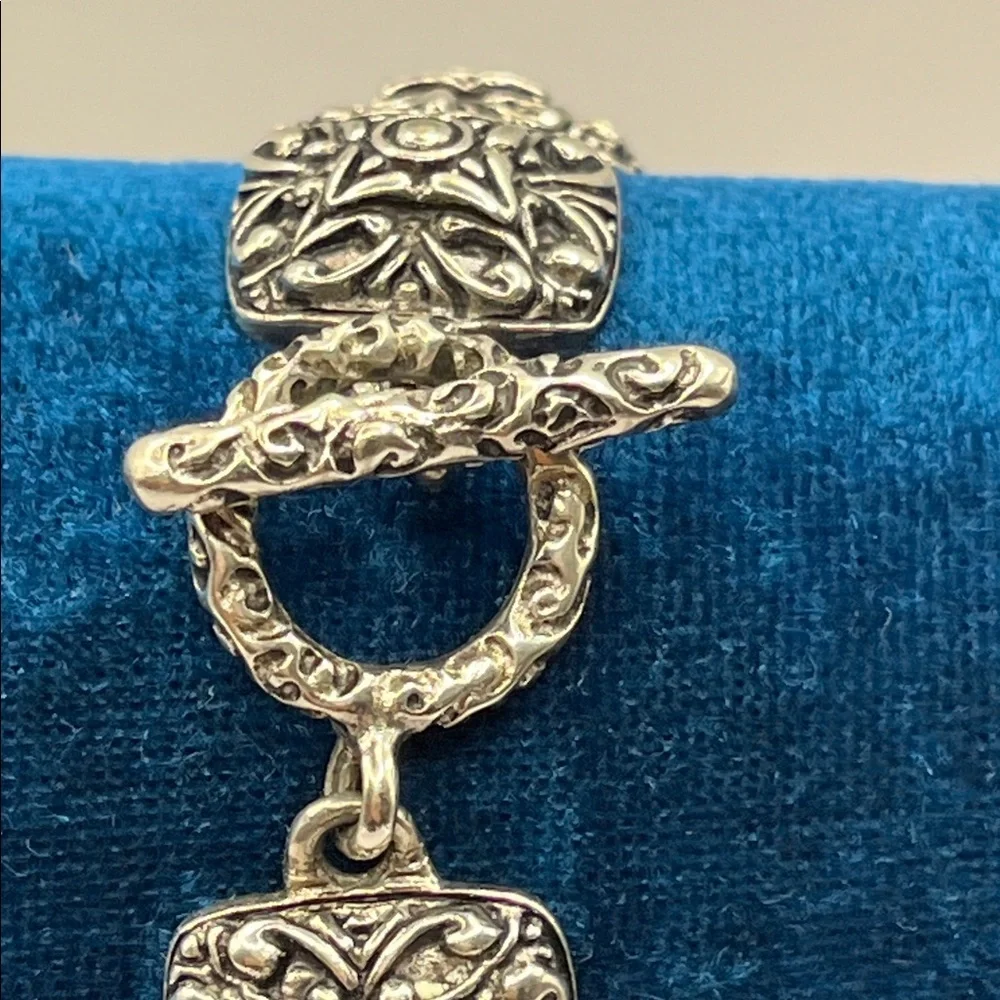 Bracelet Bailey Silver Floral Bracelet Vintage Swirl Toggle Closure